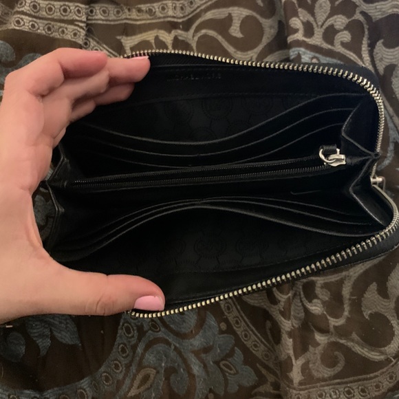 Michael Kors MK Black Wallet Authentic - Picture 3 of 3